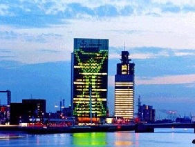 荷蘭照明新地標(biāo)！荷蘭皇家KPN電信大廈的融景打造！